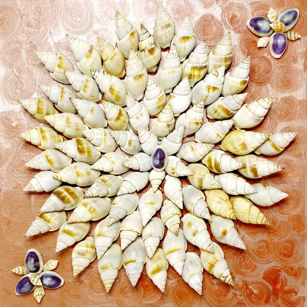 ***Seashell Flower in Rose Gold Wall Hanging